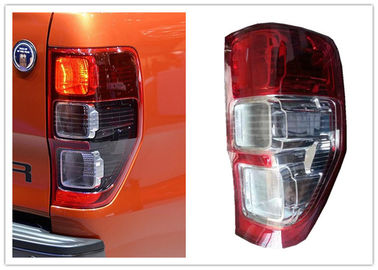 China Ford Ranger T6 2012 2013 2014 Estilo OE Peças sobressalentes de automóveis Lâmpada de cauda Assy fornecedor